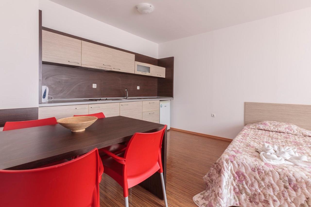 Guest Apartments Co Morenia Sunny Beach Exterior photo